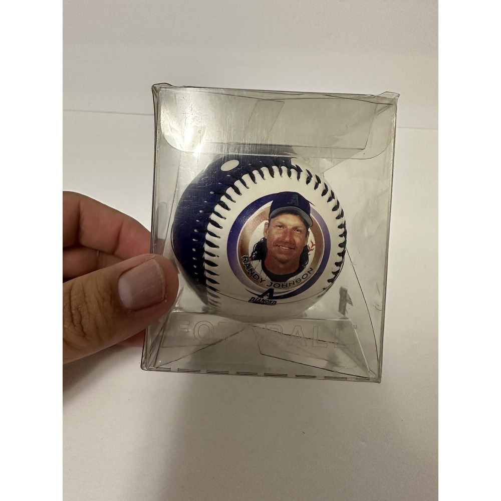 1998 Randy Johnson commemorative baseball‎